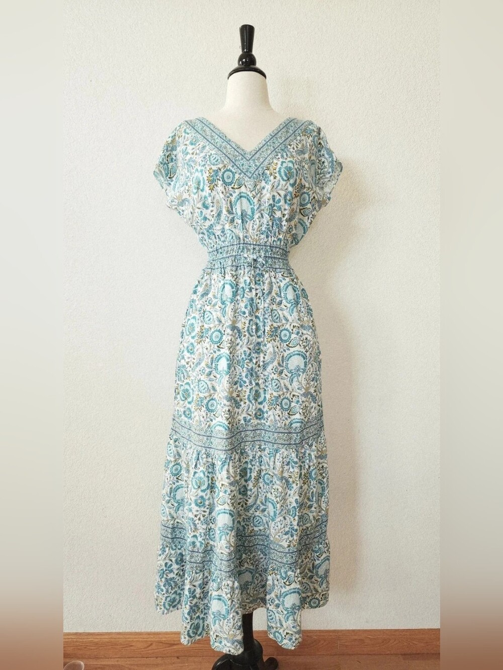 Bohemian V-Neck Maxi Dress in Teal Floral